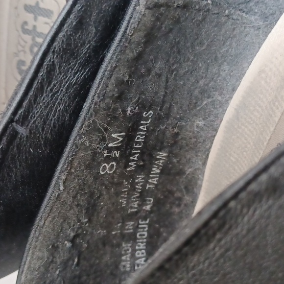 4/$30 Black Vintage Heels - Size 8.5 M - Picture 12 of 12